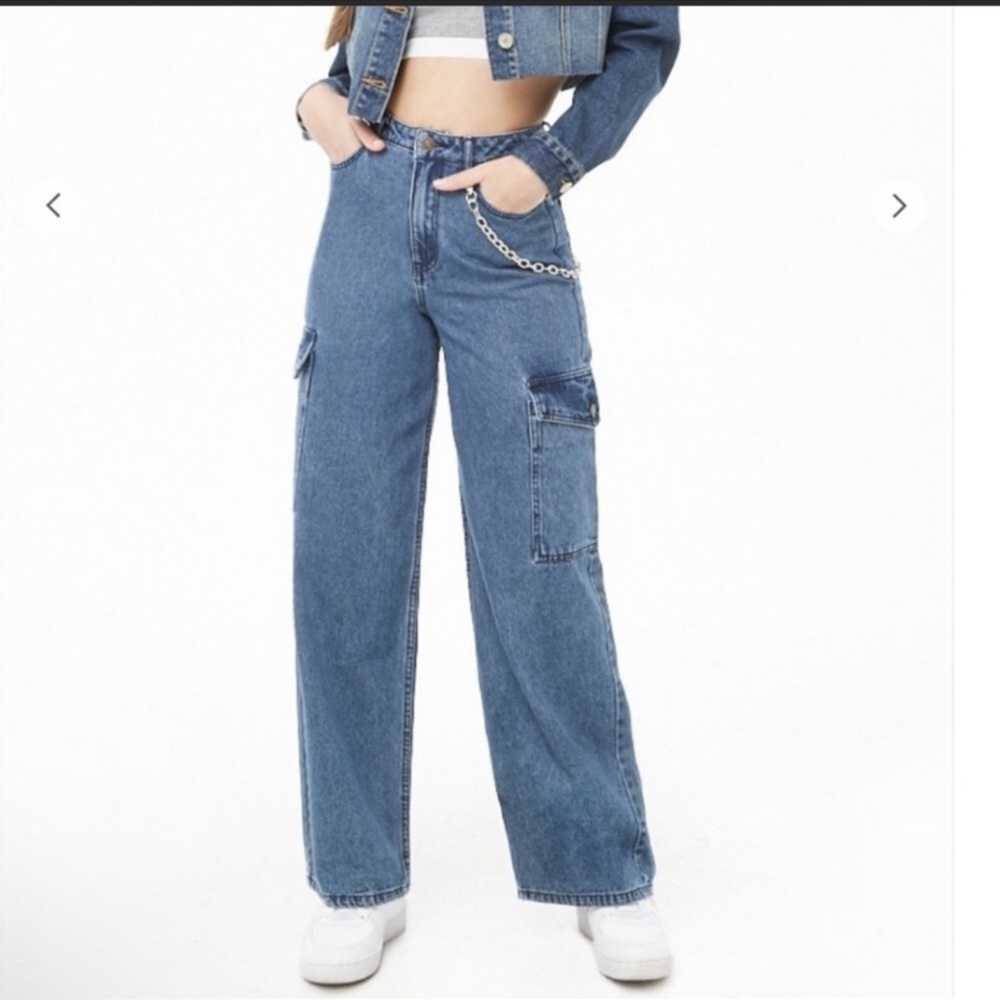 Forever 21 Wide Leg Cargo Jeans Women's Size 27 Light Wash Denim Y2K Relaxed